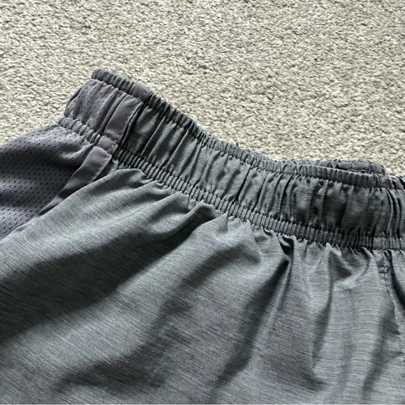 Nike Tempo Women's Brief-Lined Running Shorts - Picture 9 of 9